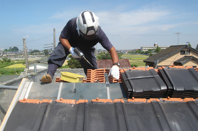 屋根葺き替え工事